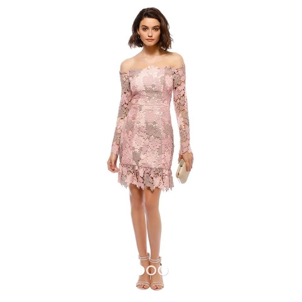 Elliatt Blush Pink Off-Shoulder Lace Midi Dress